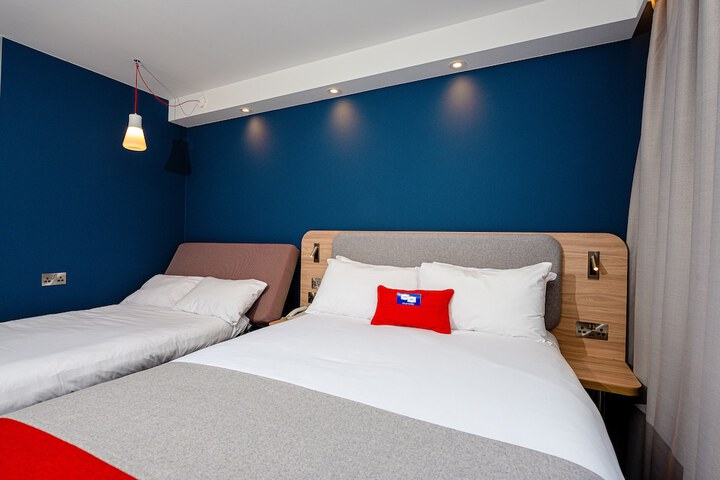 Room 3 of 59