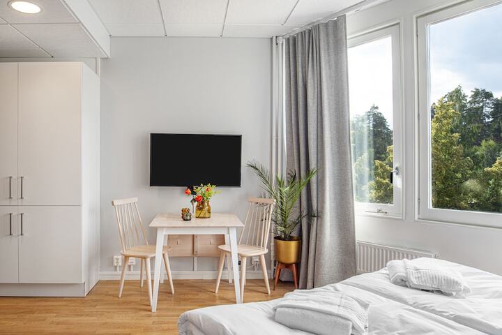 Room 28 of 47