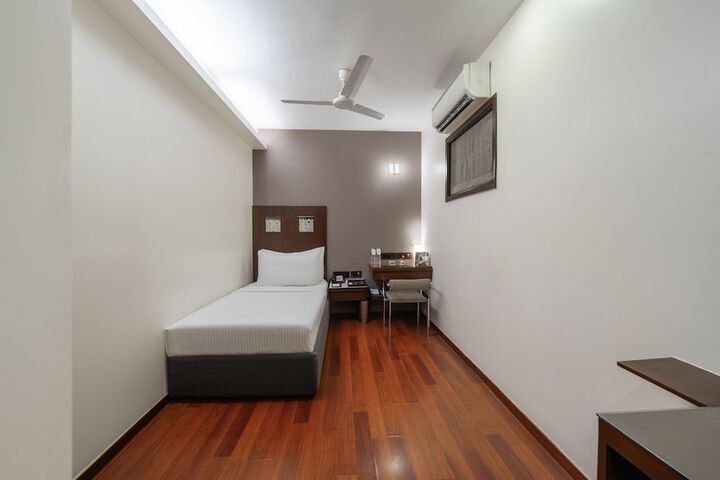 Room 30 of 116