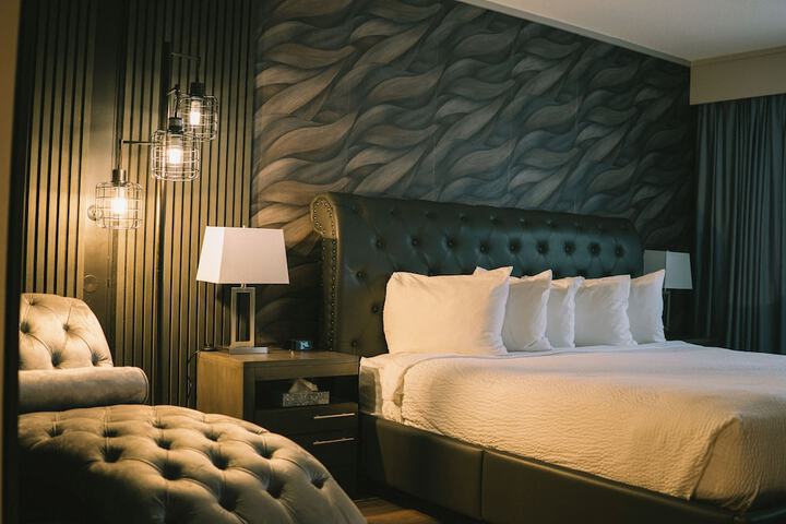 Room 15 of 49