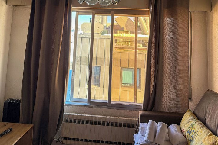 Room 8 of 15