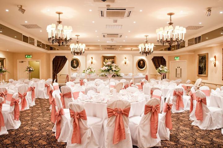 Ballroom/Hall 43 of 54