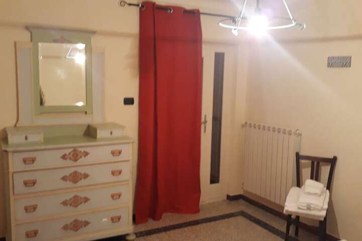 Room 10 of 42