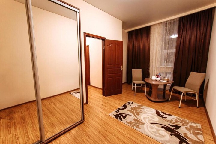Room 18 of 46