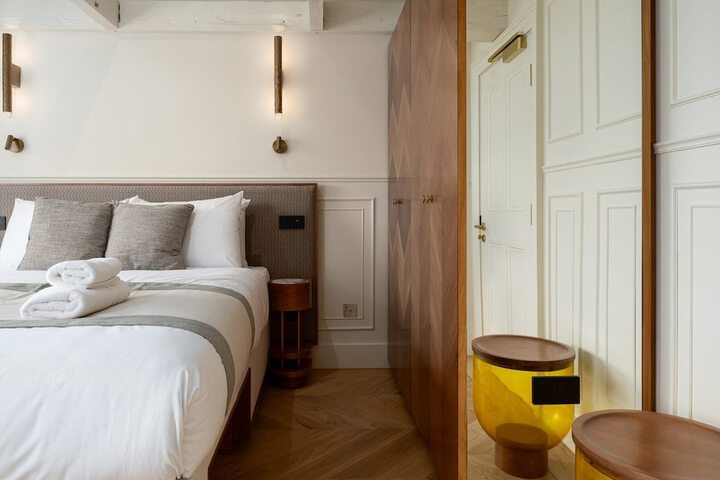 Room 136 of 280
