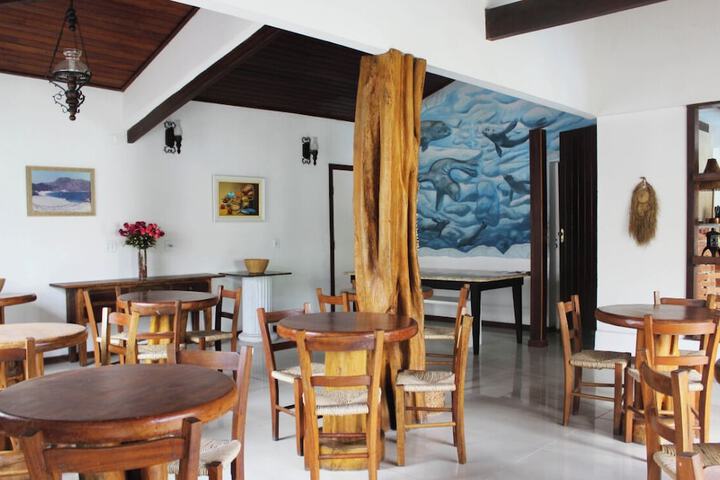 Dining Photos