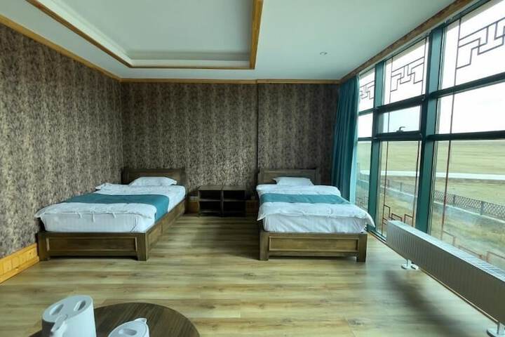 Room 4 of 26