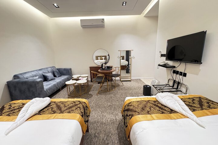 Room 13 of 61