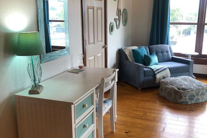 Room 3 of 87
