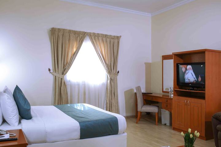 Room 17 of 31