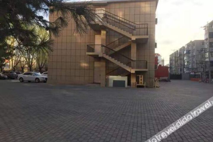 Hotel 7 of 25