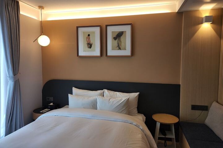 Room 38 of 219