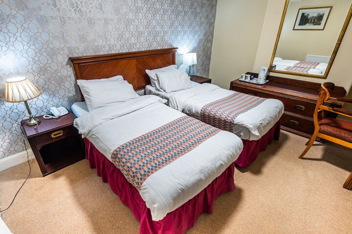 Room 4 of 21
