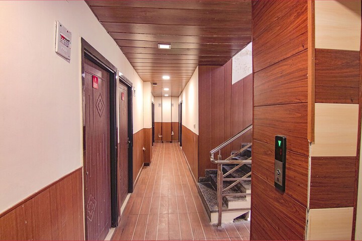 Hotel Interior 4 of 29