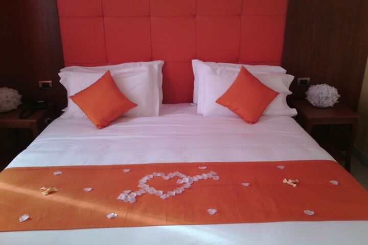Room 9 of 42