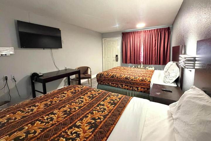Room 8 of 22