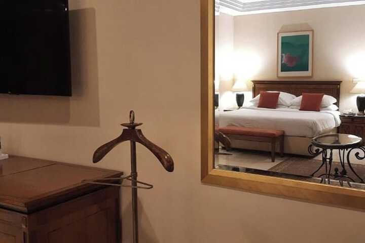 Room 43 of 75