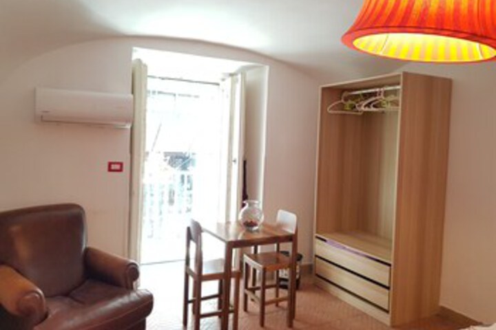 Room 62 of 76