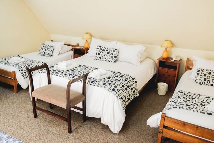 Room 6 of 35