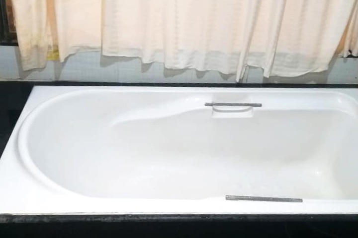 Room 14 of 25