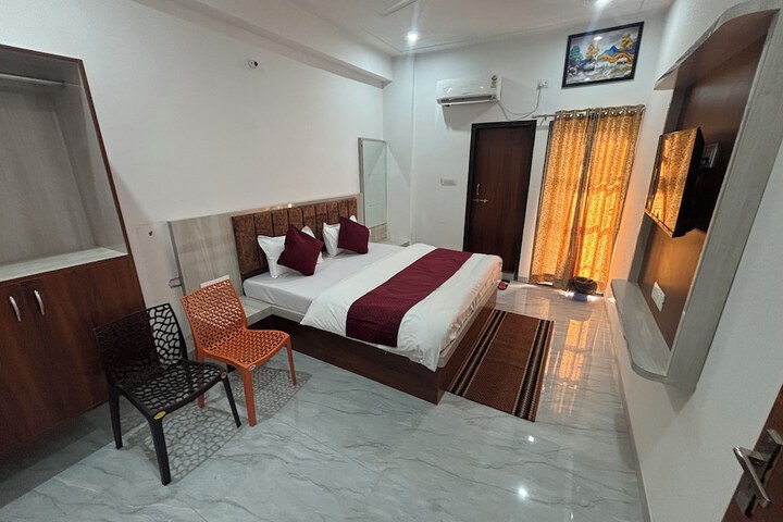 Room 20 of 36