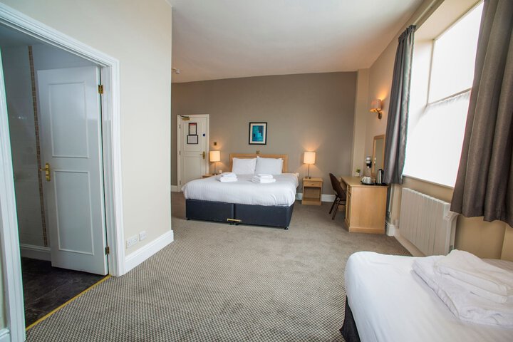 Room 5 of 24