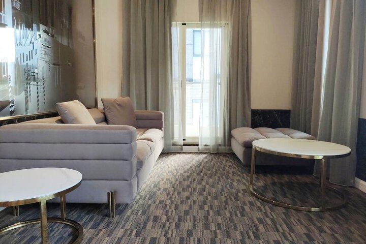Room 19 of 55