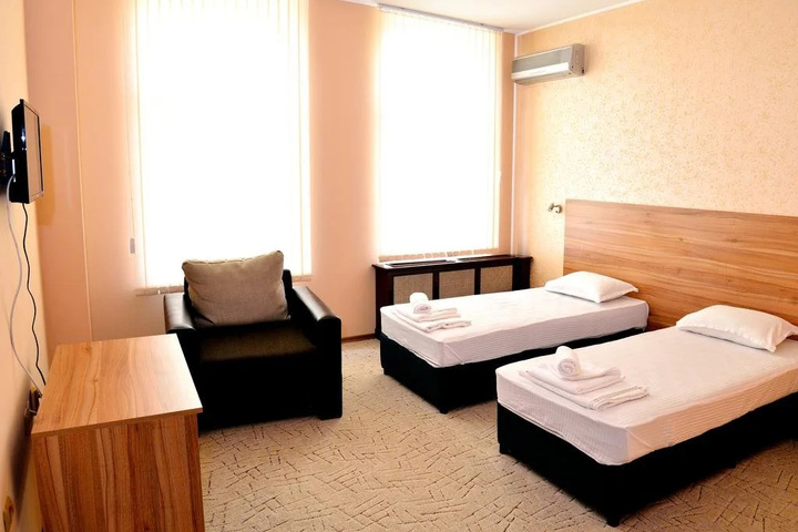 Room 4 of 6