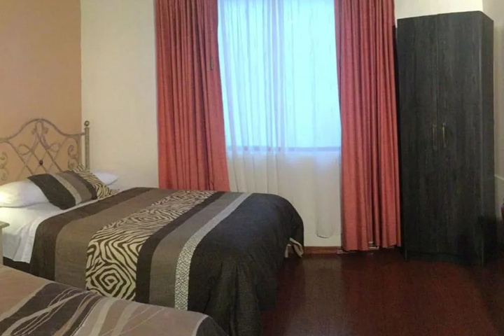 Room 6 of 26