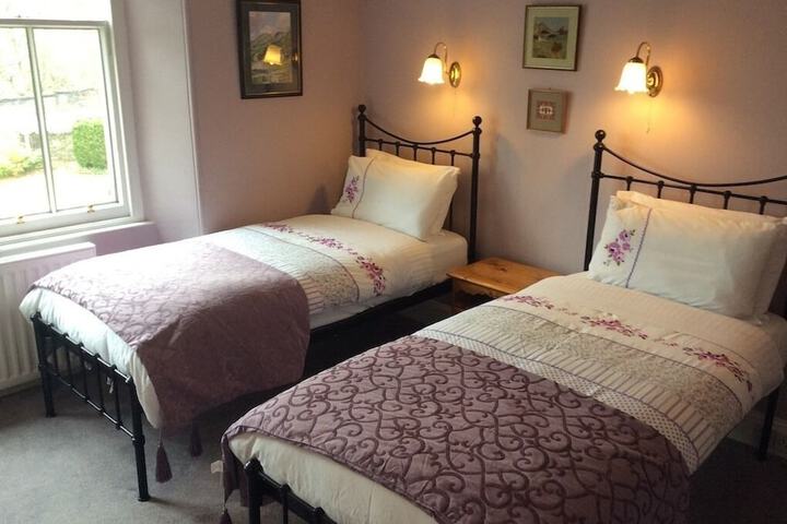 Room 4 of 22