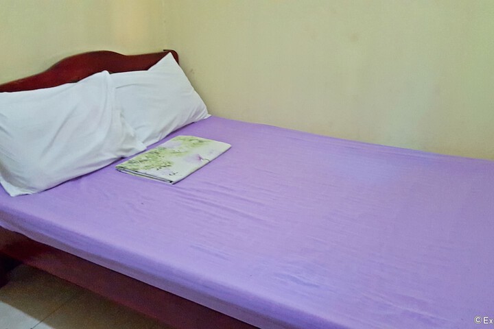 Room 8 of 30
