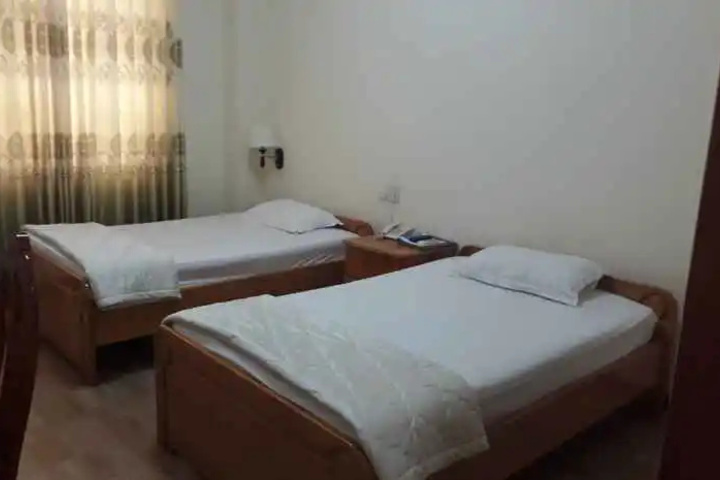 Room 2 of 3