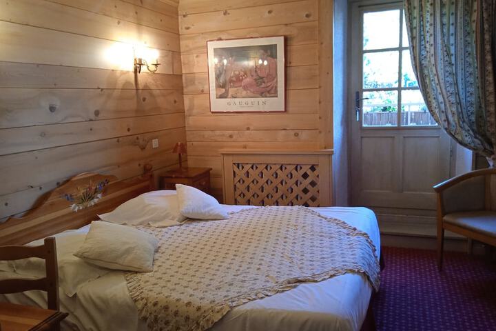 Room 19 of 50