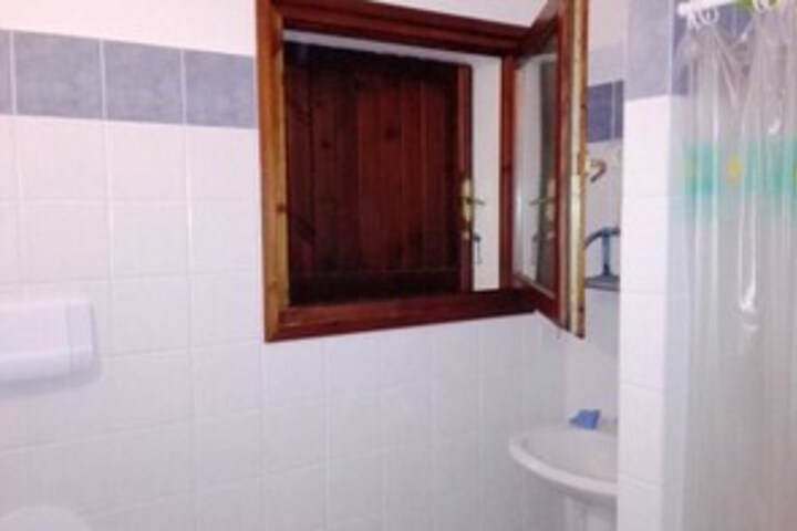 Room 5 of 53