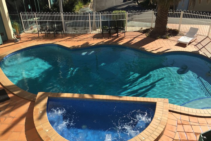 Pool 59 of 69
