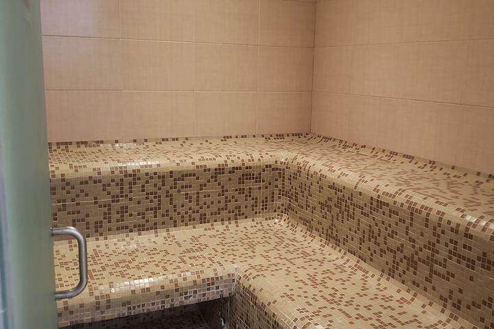 Spa 21 of 40