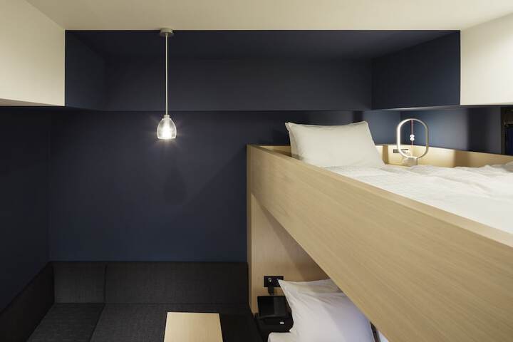 Room 7 of 121
