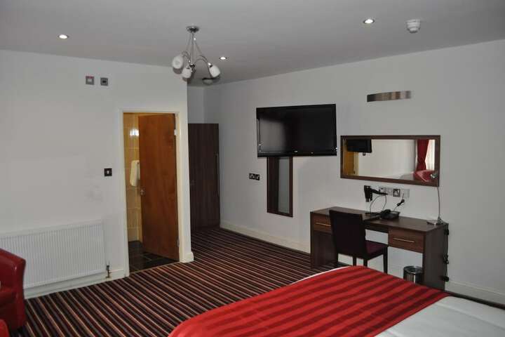 Room 17 of 46