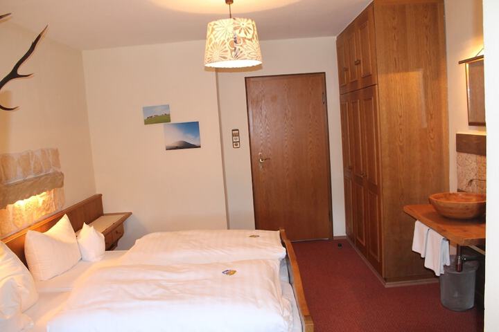 Room 25 of 75