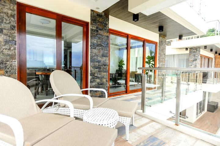 Terrace/Patio 10 of 17