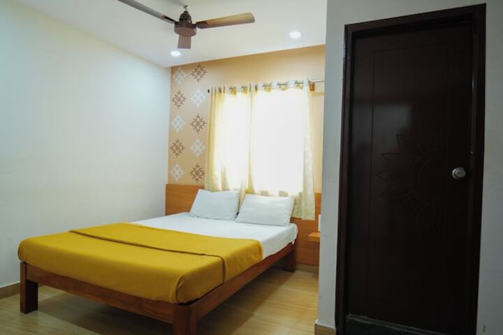 Room 14 of 19