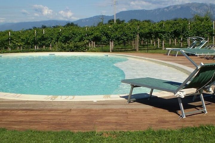 Pool 23 of 40