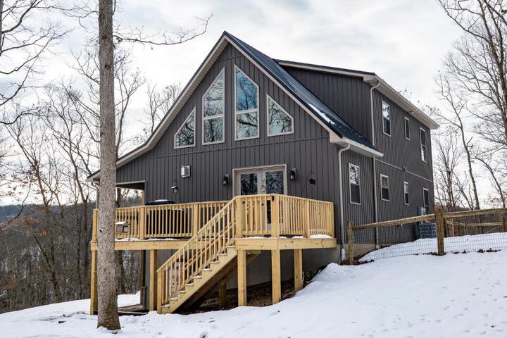 NEW!! House Near Raystown Lake in Peaceful Wooded Area