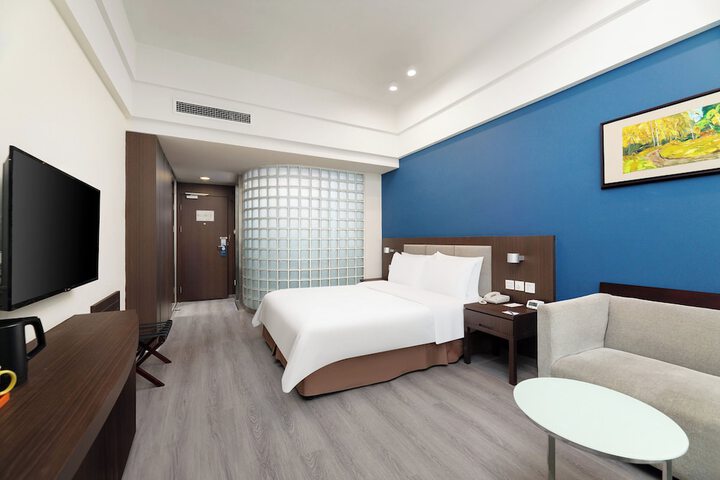 Room 18 of 58