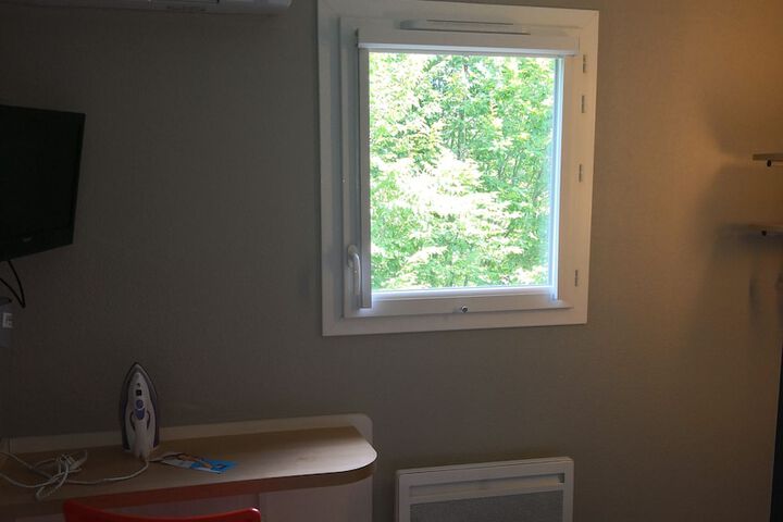 Room 55 of 77