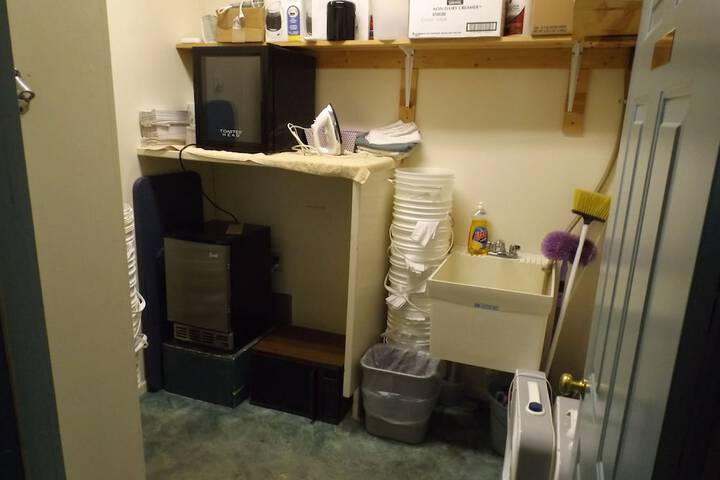 Room 11 of 23