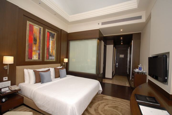 Room 3 of 57