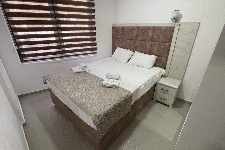 Room 26 of 92