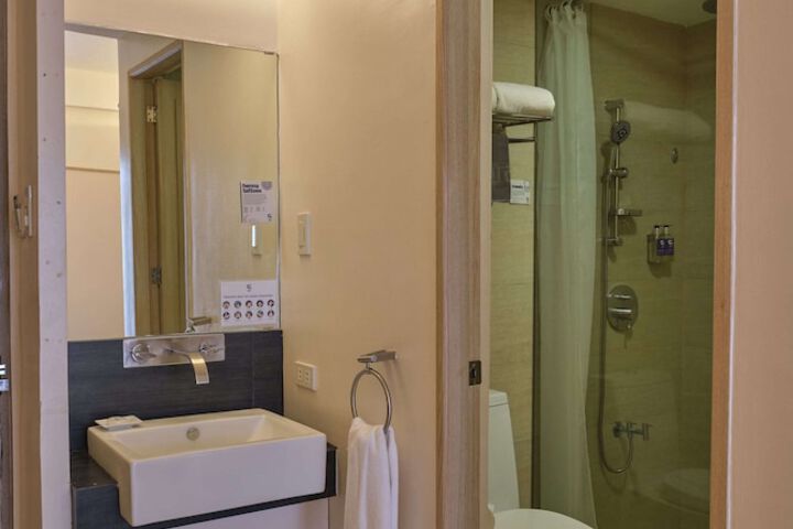 Room 25 of 56