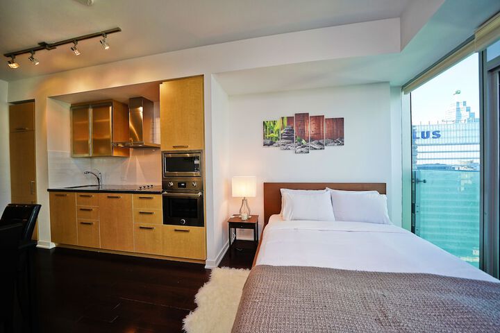 Room 12 of 192